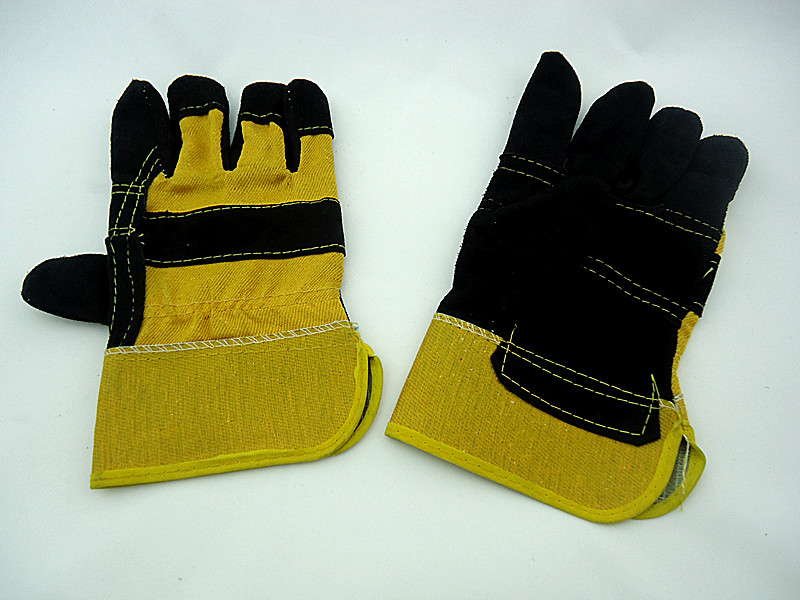 LEATHER GLOVE
